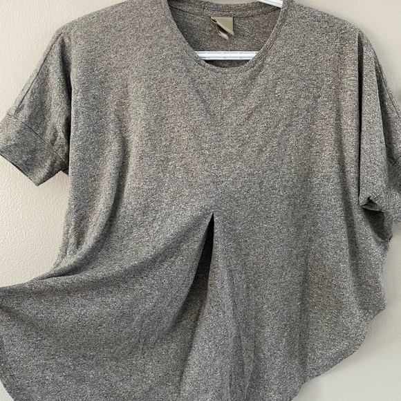 Bench | soft grey flowy  tshirt XS - Picture 2 of 8